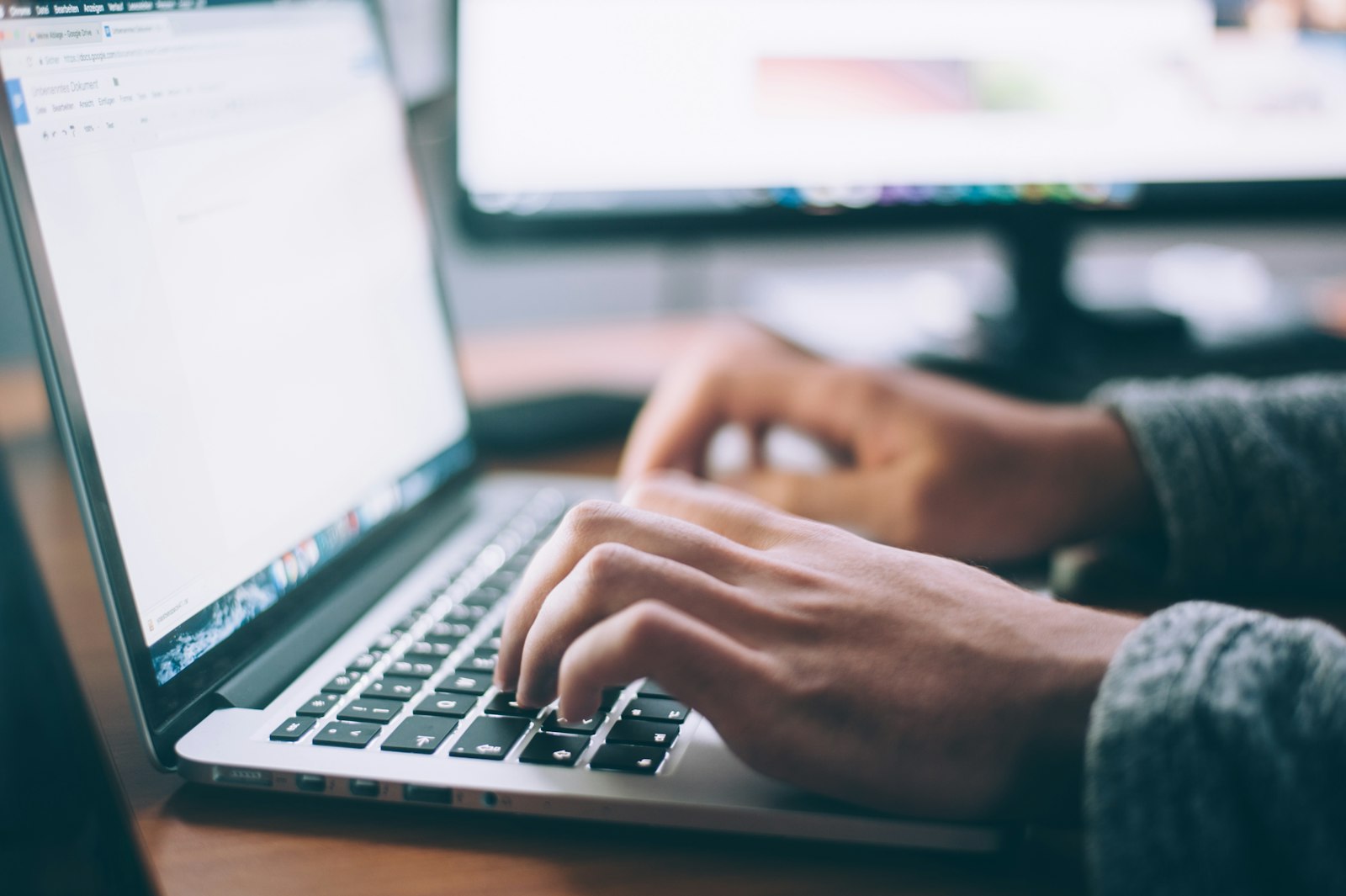Formation informatique à domicile · prise en main d'un ordinateur
