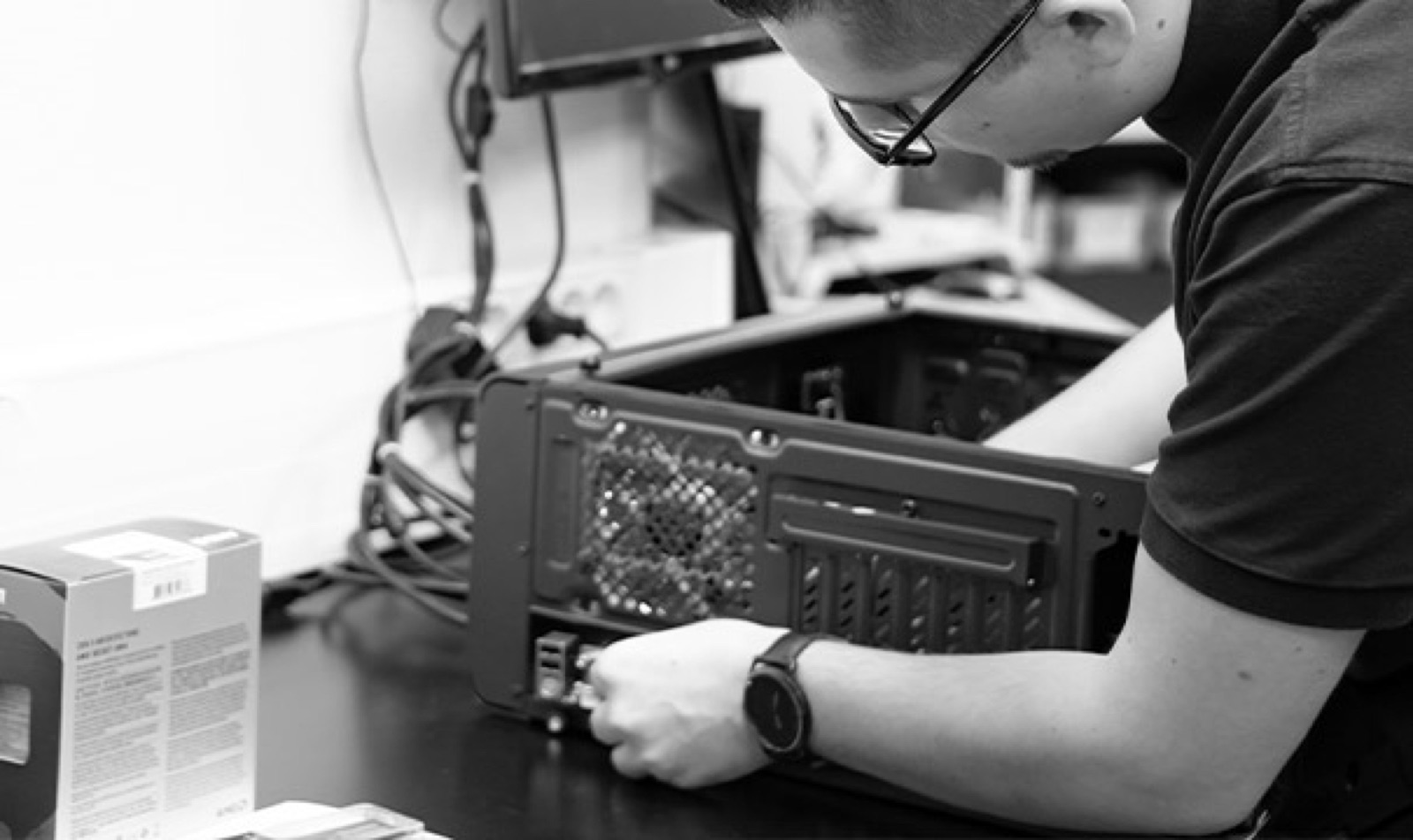 Montage d'un PC tour sur mesure par Valitech